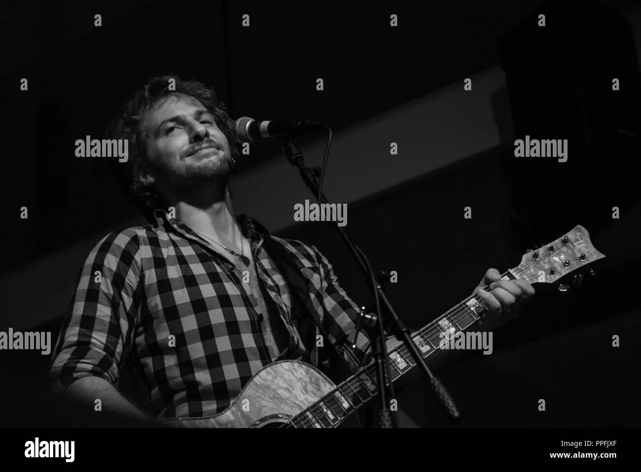 Milan, Italie - 23 septembre 2018 : chanteur et musicien italien SANDRO CASALI effectue lors de l'abattage Club. Brambilla Simone Live News photographe Banque D'Images