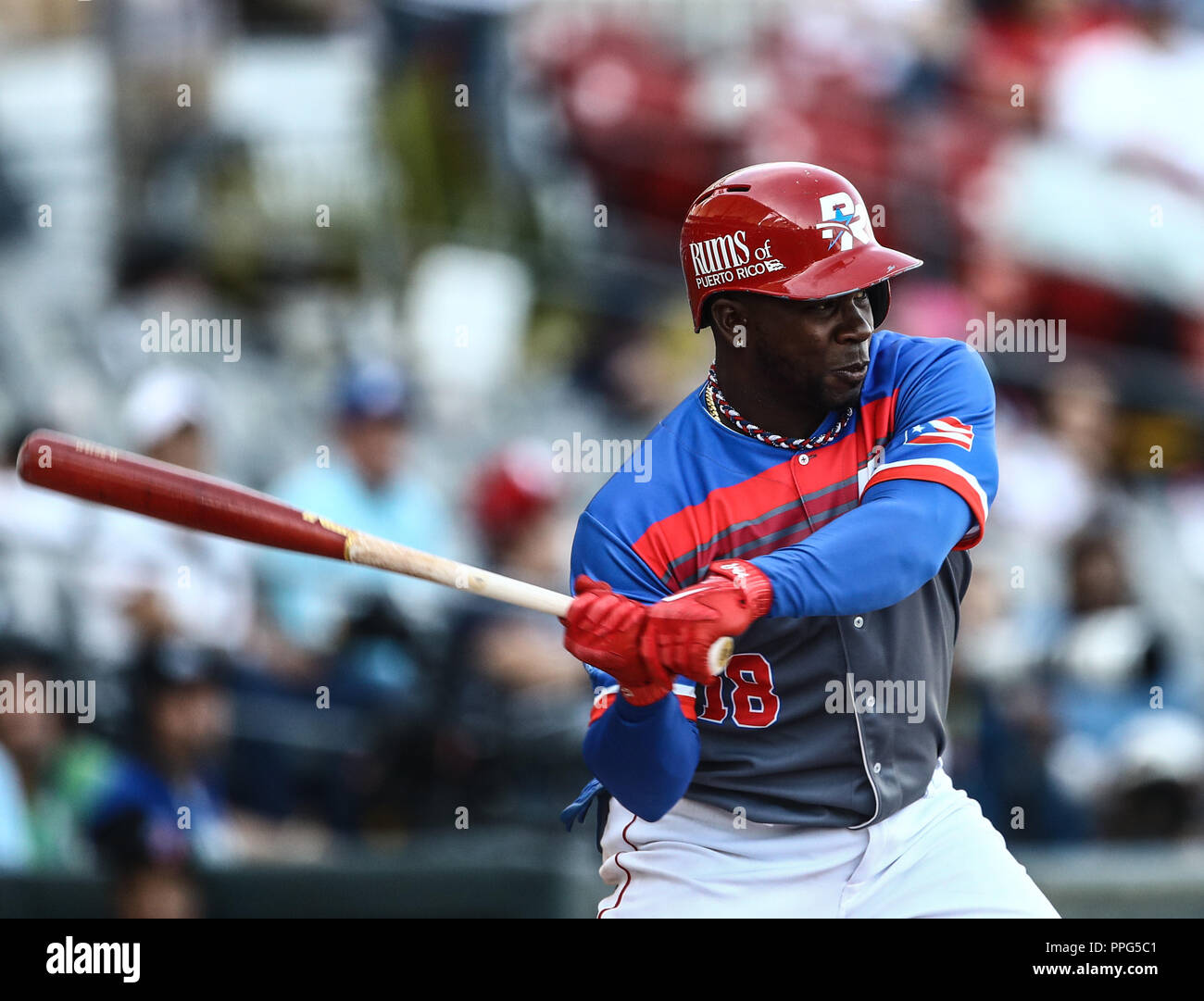 .. . Acciones, durante el partido de beisbol entre Criollos de Caguas de Puerto Rico contra las Águilas Cibaeñas de Republica Dominicana, durante la S Banque D'Images