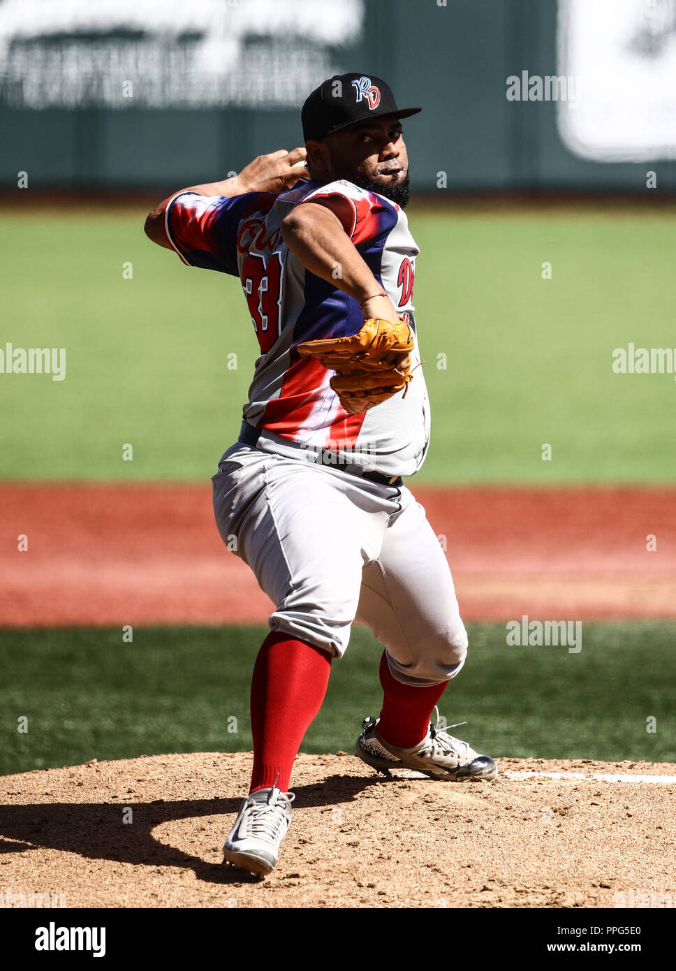Francisley Bueno pitcher abridor de Dominicana. . Acciones, durante el partido de beisbol entre Criollos de Caguas de Puerto Rico contra las Águilas Banque D'Images