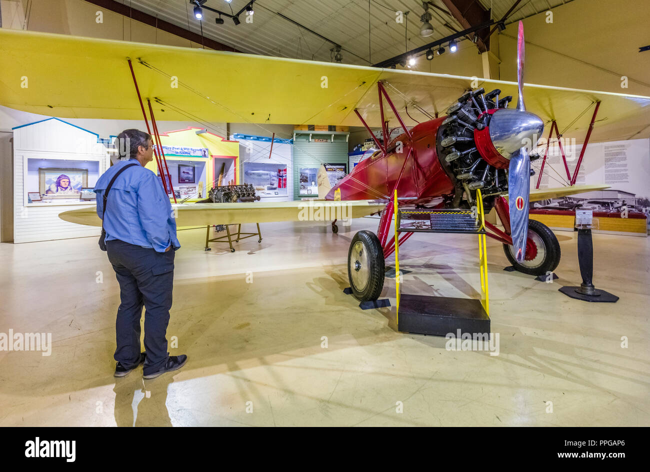 Une vue sur l'intérieur de l'Alaska Aviation Museum situé sur le lac des Bois à Anchorage Alaska Banque D'Images