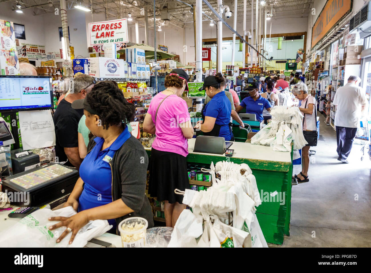 Delray Beach Florida, le marché des fermiers de garçons, intérieur, shopping shopper shoppers magasins marché marchés achats vente, vente au détail sto Banque D'Images