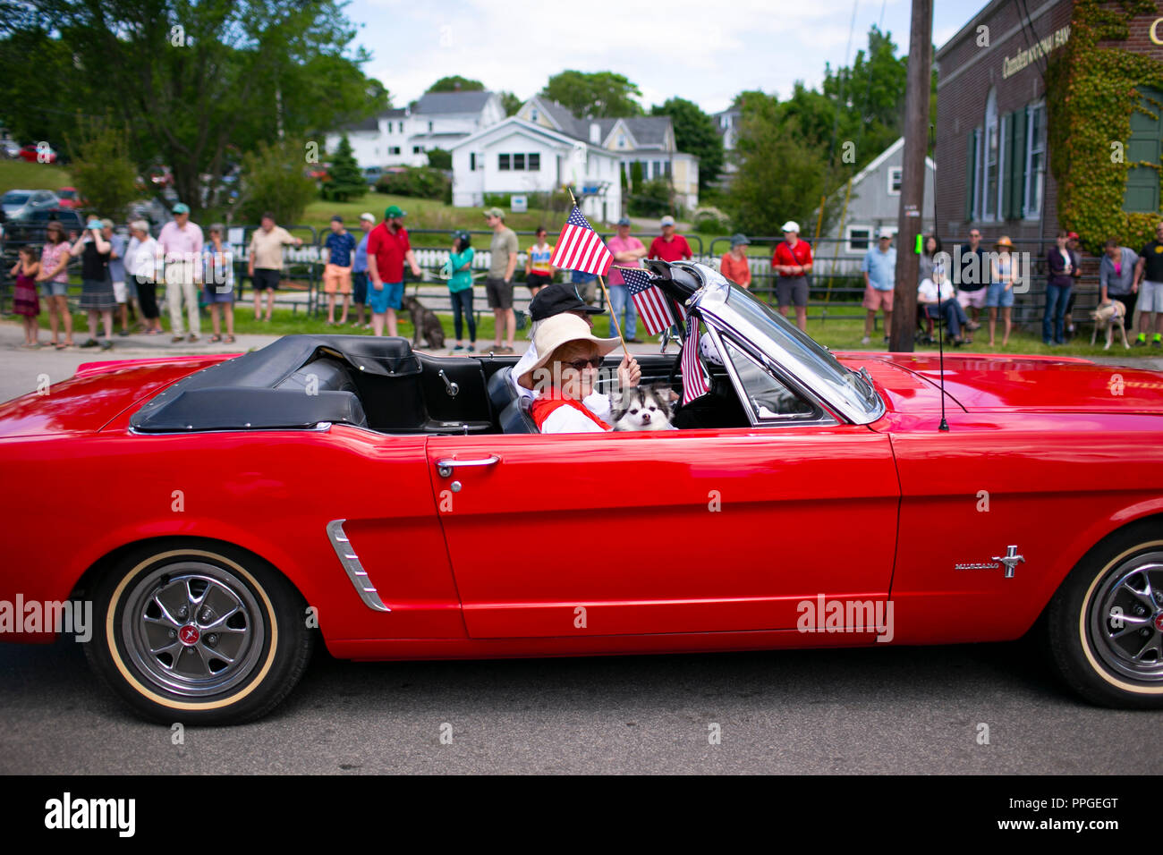 Quatrième de juillet parade sur Main Street, sur l'île de Vinalhaven, Maine. La population de l'île de Penobscot Bay est l'un des plus importants de la pêche au homard Banque D'Images