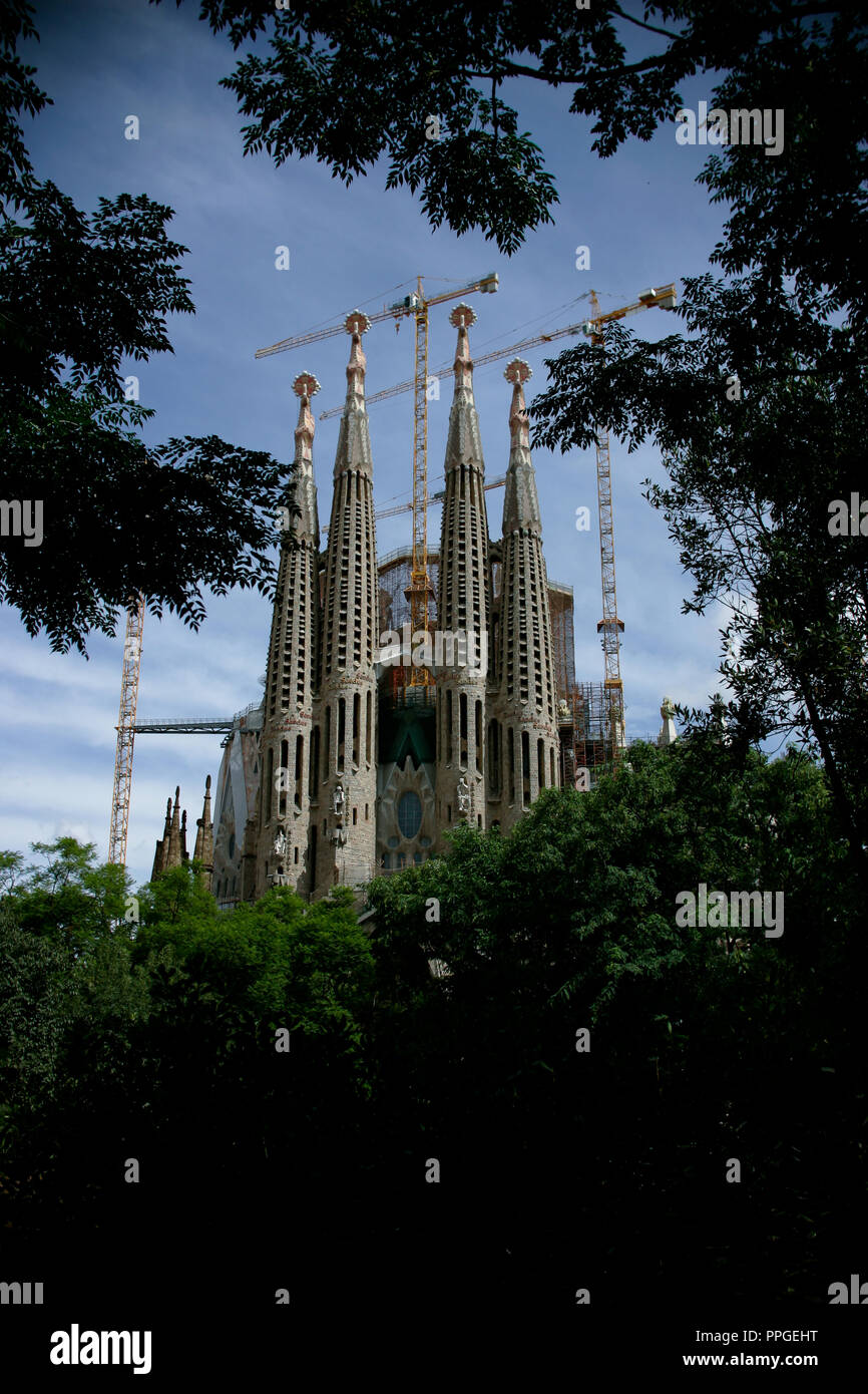 Une vue sur la Sagrada Família temple de Gaudí à Barcelone, Espagne, en l'été. Banque D'Images