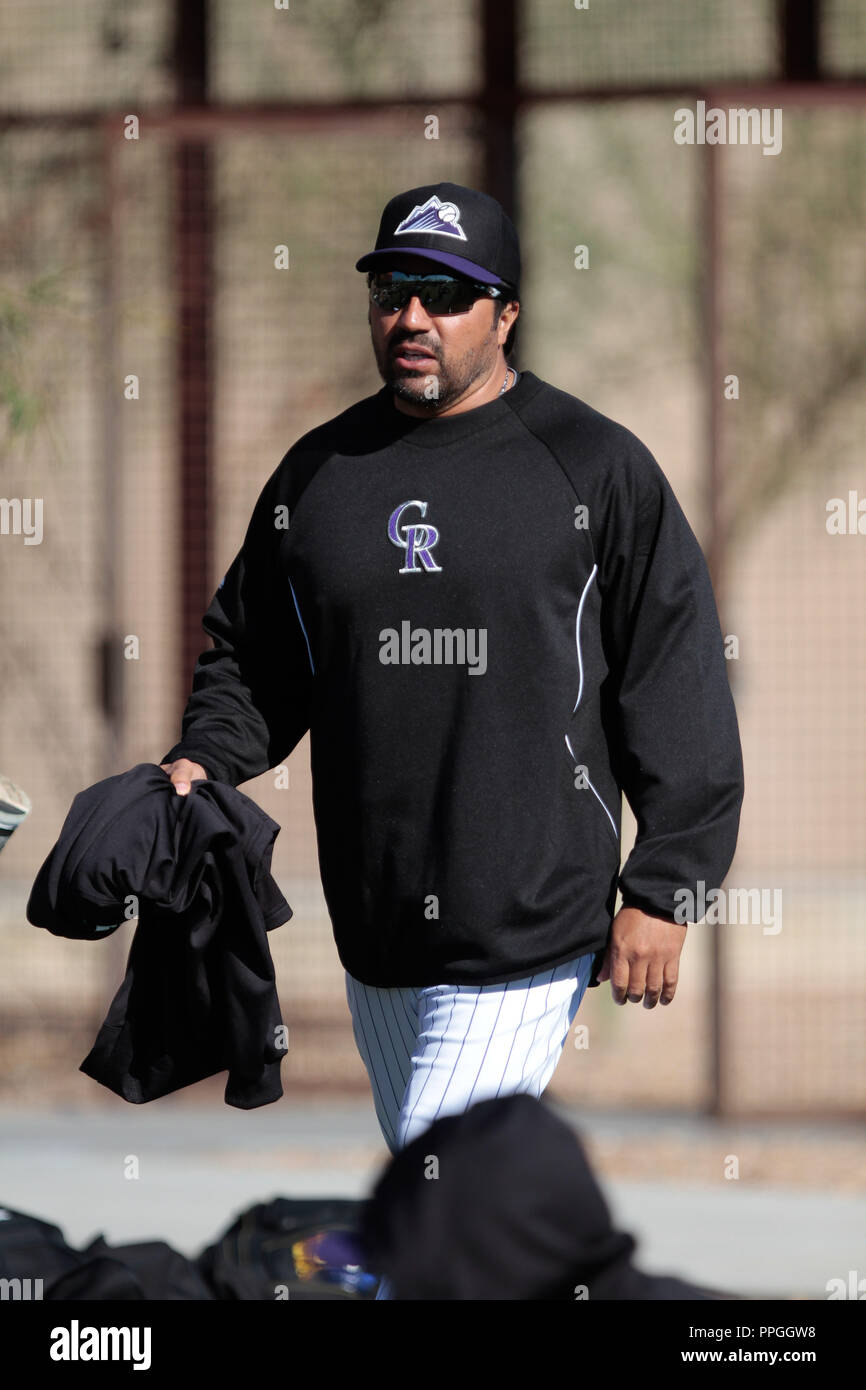 Mexican Coache Vinicio Castilla des Rockies du Colorado au cours du printemps 2013 Complexe sportif de diapos de Salt River Fields at Talking Stick dans l'Arizona. Banque D'Images