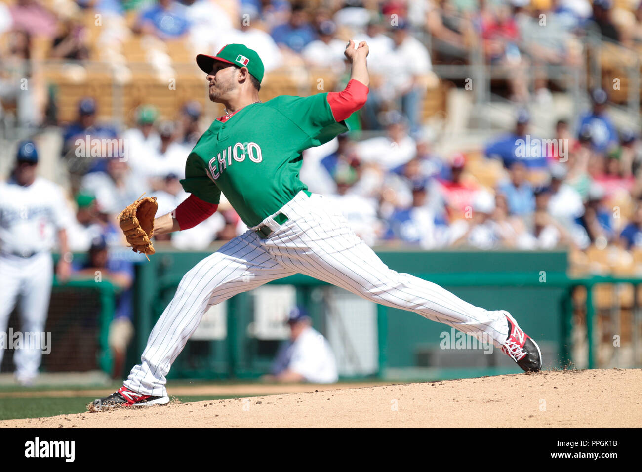 Hector Daniel Rodrigez derrotado pitcher de Mexico, durante el juego de Mexique vs Dodgers de la previo al Clasico Mundial de beisbol Camelbac , 2013 Banque D'Images