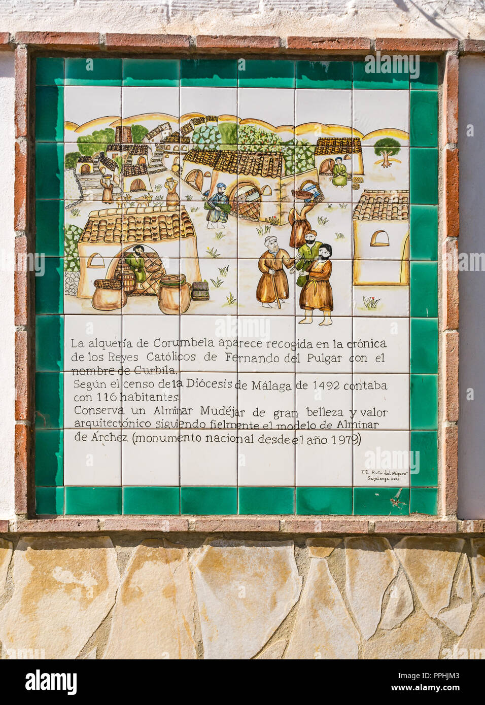 Mur dépeignant des scènes agricoles avec l'histoire locale, de l'information, Corumbela route mudéjar, Axarquía, Andalousie, Espagne Banque D'Images