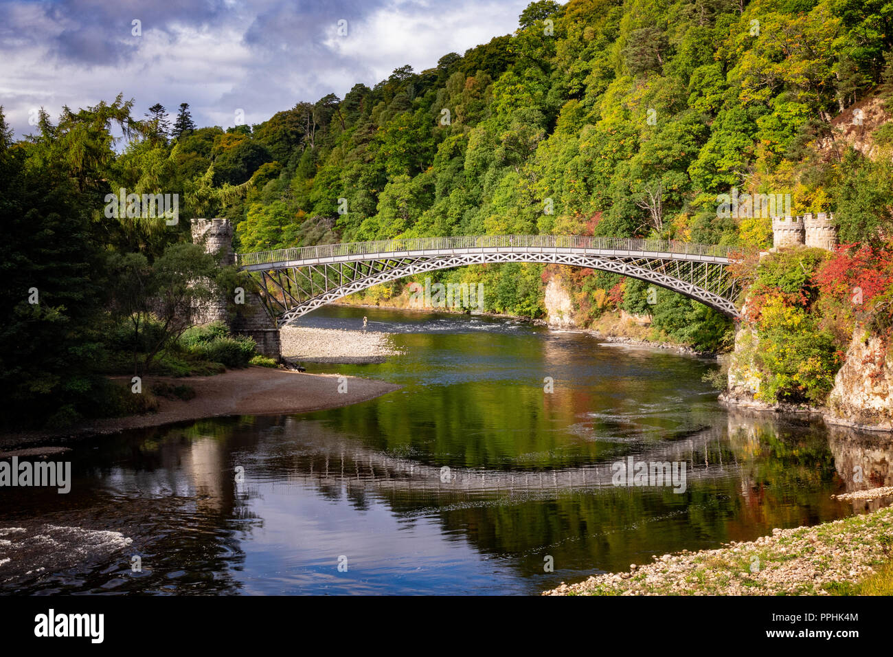 Pont Craigellachie sur la rivière Spey en Écosse Banque D'Images