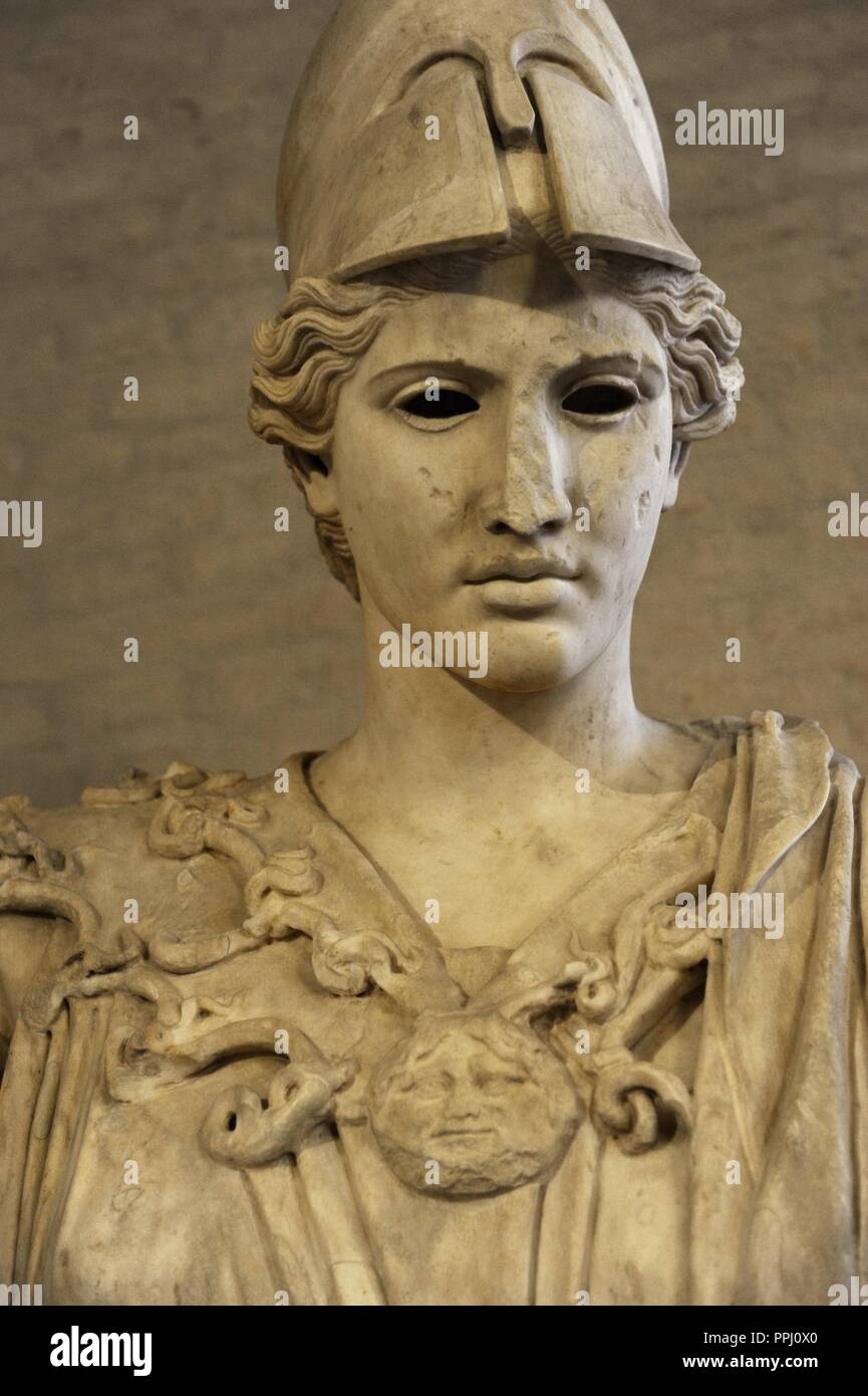 Athena Deesse De La Sagesse Le Courage La Loi Et La Justice Equivalent Romain Minerva Buste D Athena La Sculpture Romaine Apres Original D Environ 4 Glyptotheque Munich L Allemagne Photo Stock