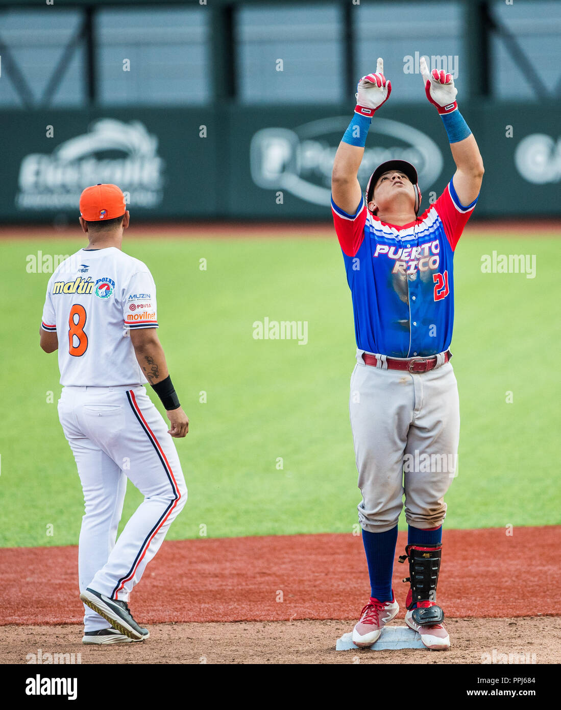 . Partido de beisbol de la Serie del Caribe con el Encuentro entre Caribes de Anzoátegui (de Venezuela contra los Criollos de Caguas de Puerto Rico en Banque D'Images