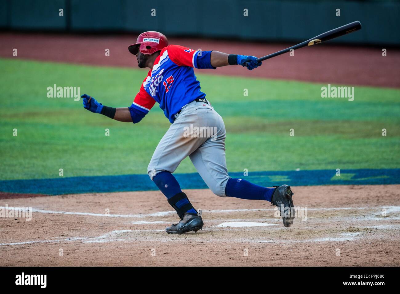 . Partido de beisbol de la Serie del Caribe con el Encuentro entre Caribes de Anzoátegui (de Venezuela contra los Criollos de Caguas de Puerto Rico en Banque D'Images