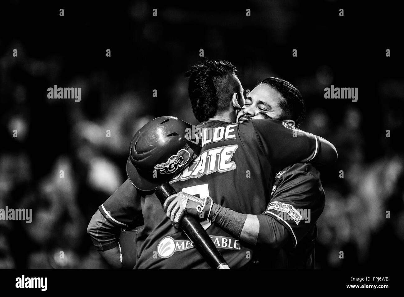 Alfredo Amezaga se despide del beisbol con su ultimo turno al bat durance la Serie del Caribe . Jeu de base-ball de la série des Caraïbes, avec le match Banque D'Images