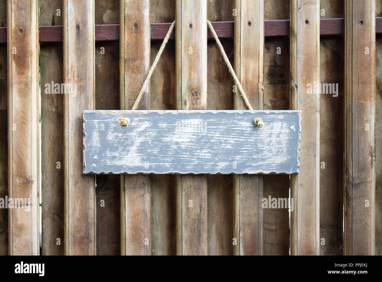 Table en bois avec espace pour texte ou lettrage Banque D'Images