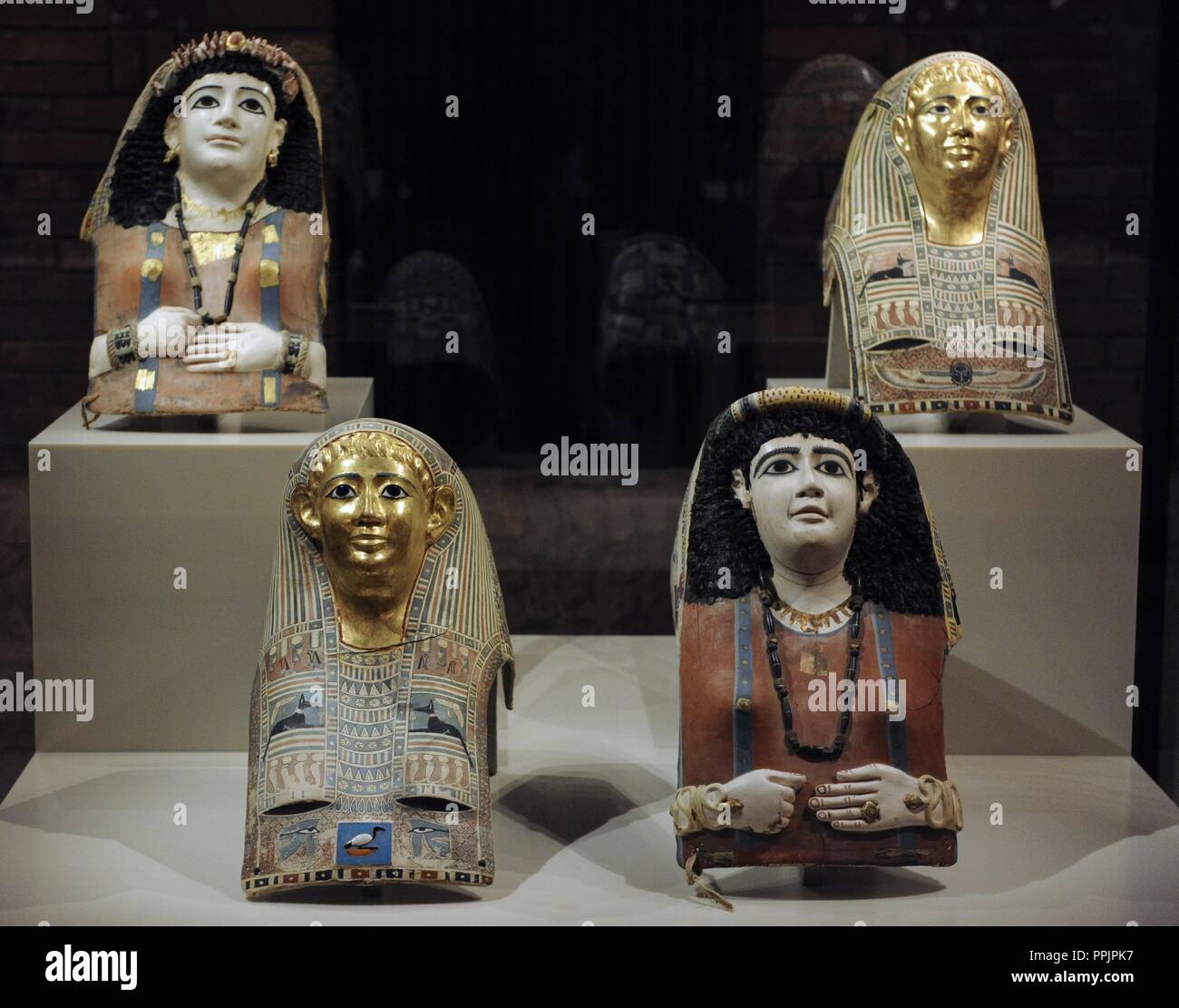 L'art égyptien de masques momies femelle. Restes de polychromie. Datée de la 1er siècle. Neues Museum. Berlin. L'Allemagne. Banque D'Images