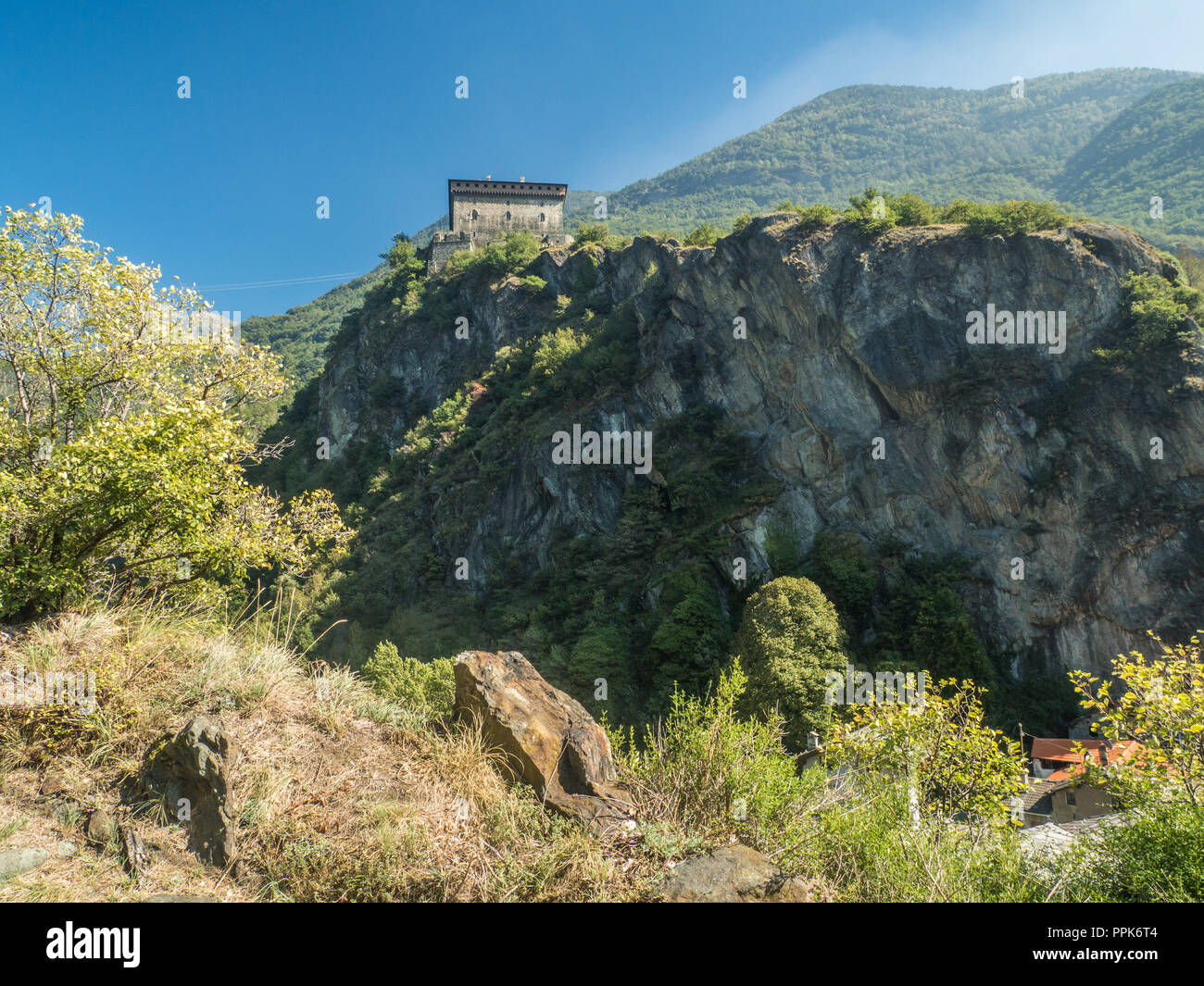 Le 14ème siècle château de verres dans la vallée d'Aoste Banque D'Images