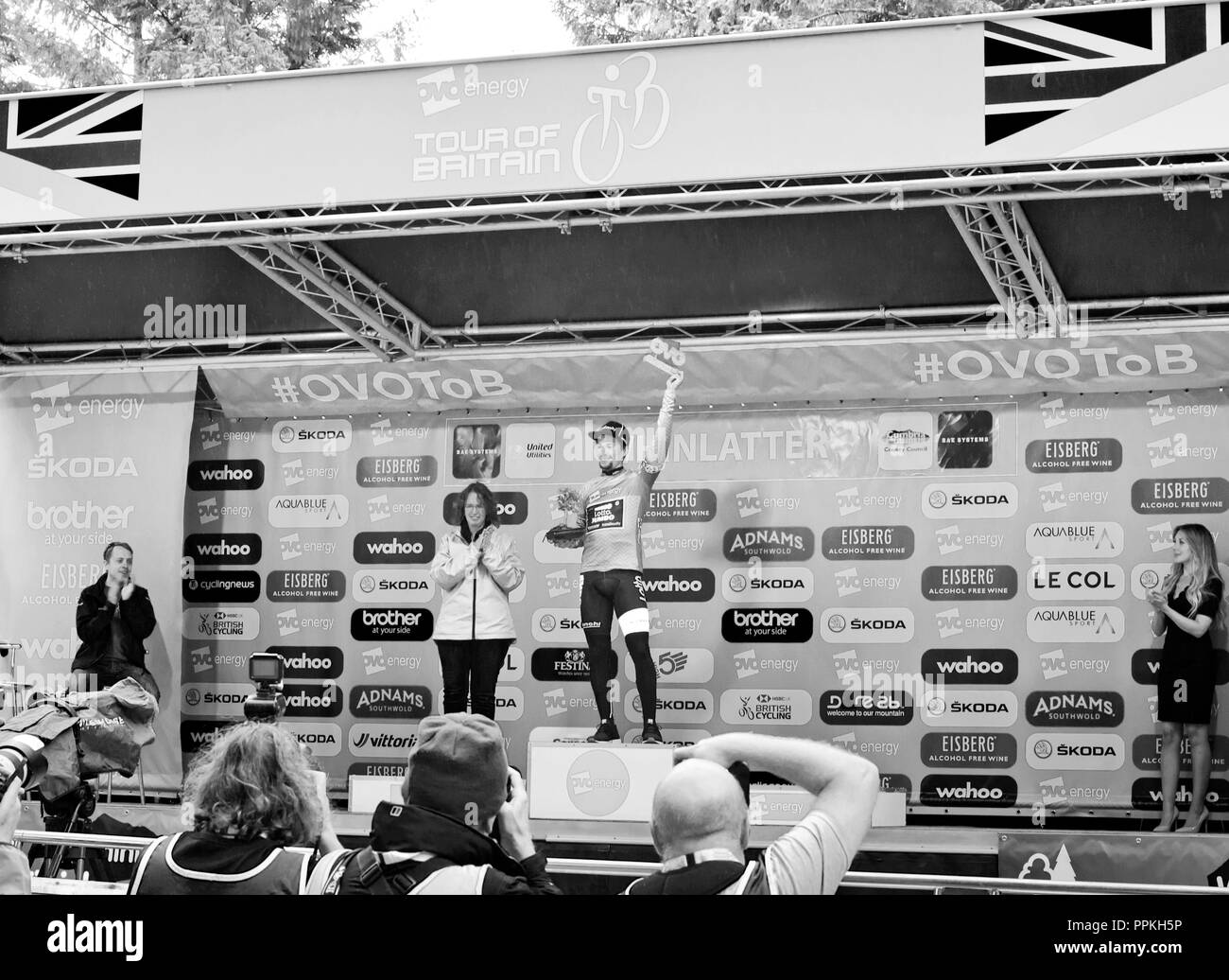 Tour de Bretagne 2018. À la fin de l'étape 5, l'équipe de Primoz Roglic Lotto NL Jumbo détient l'OVO Energy award, qu'il devient l'actuel leader de la course. Banque D'Images