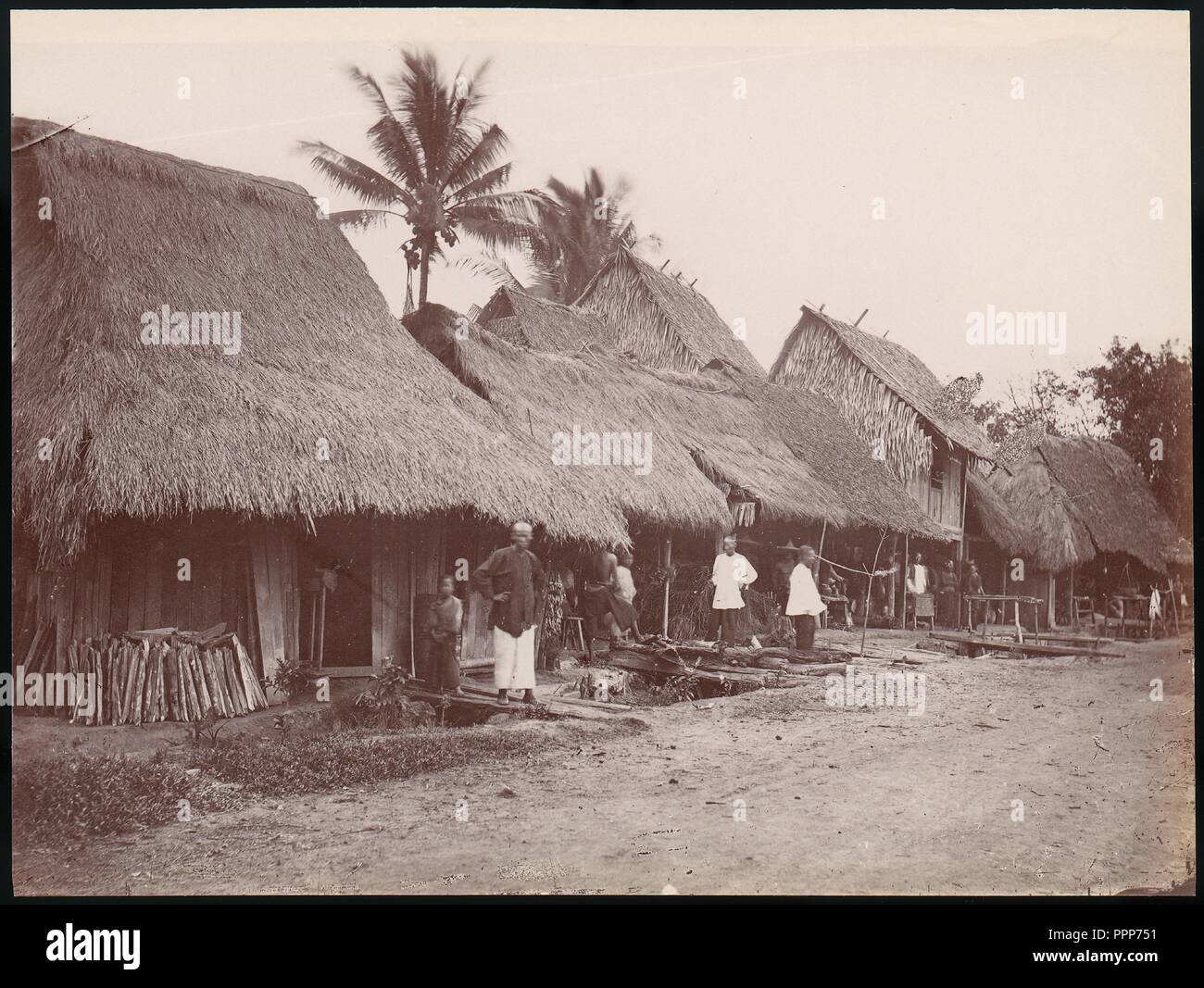 Village Chinois, à Singapour. Artiste : Inconnu. Dimensions : 19,5 x 25,9 cm (7 11/16 x 10 3/16 po.). Date : 1860s-70s. Musée : Metropolitan Museum of Art, New York, USA. Banque D'Images