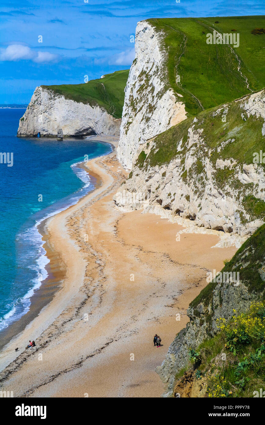 les-falaises-blanches-douvres-banque-de-photographies-et-d-images