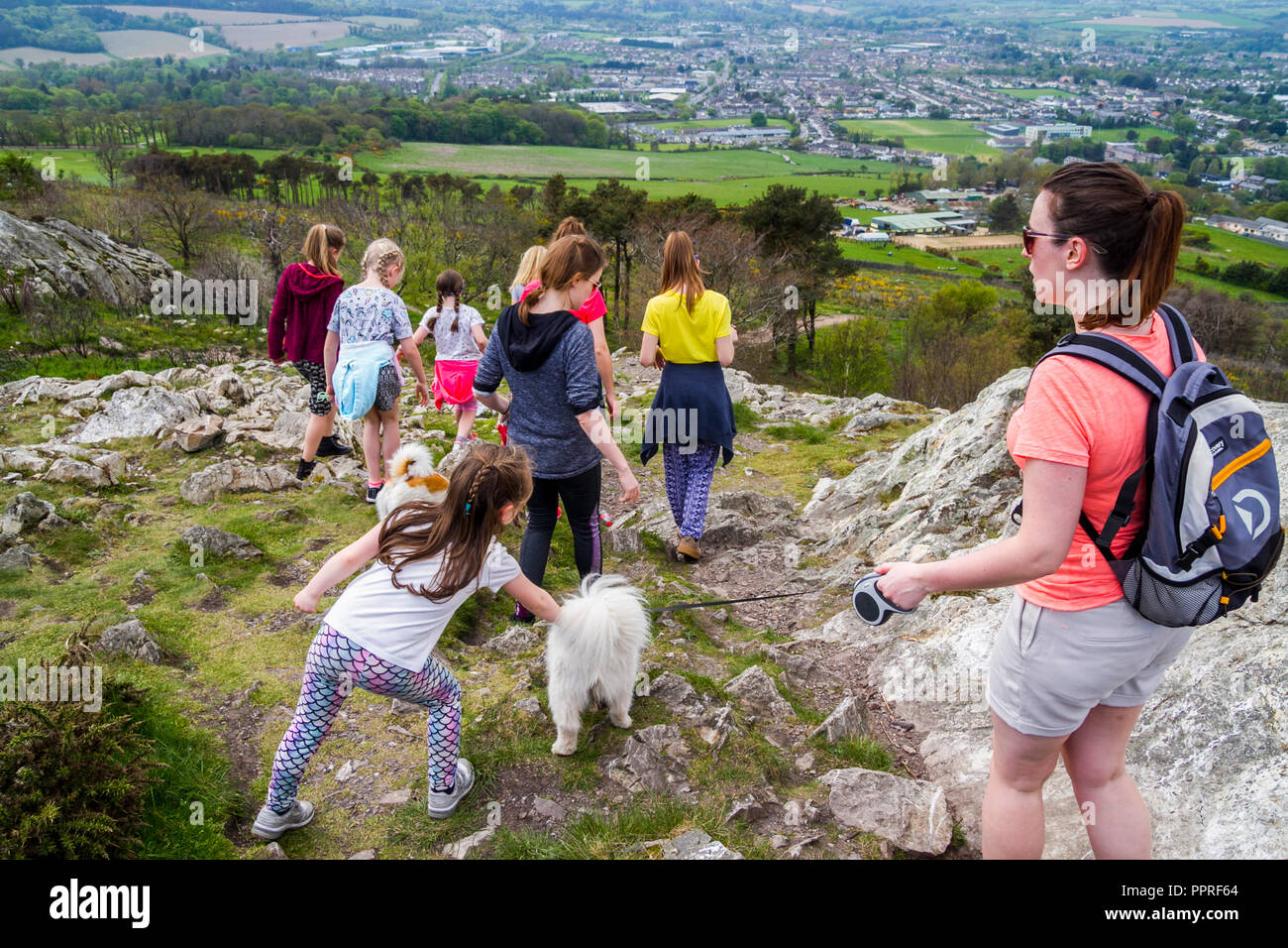 Personnes, groupe de filles hillwalking Bray Head, Wicklow Dublin Irlande Banque D'Images