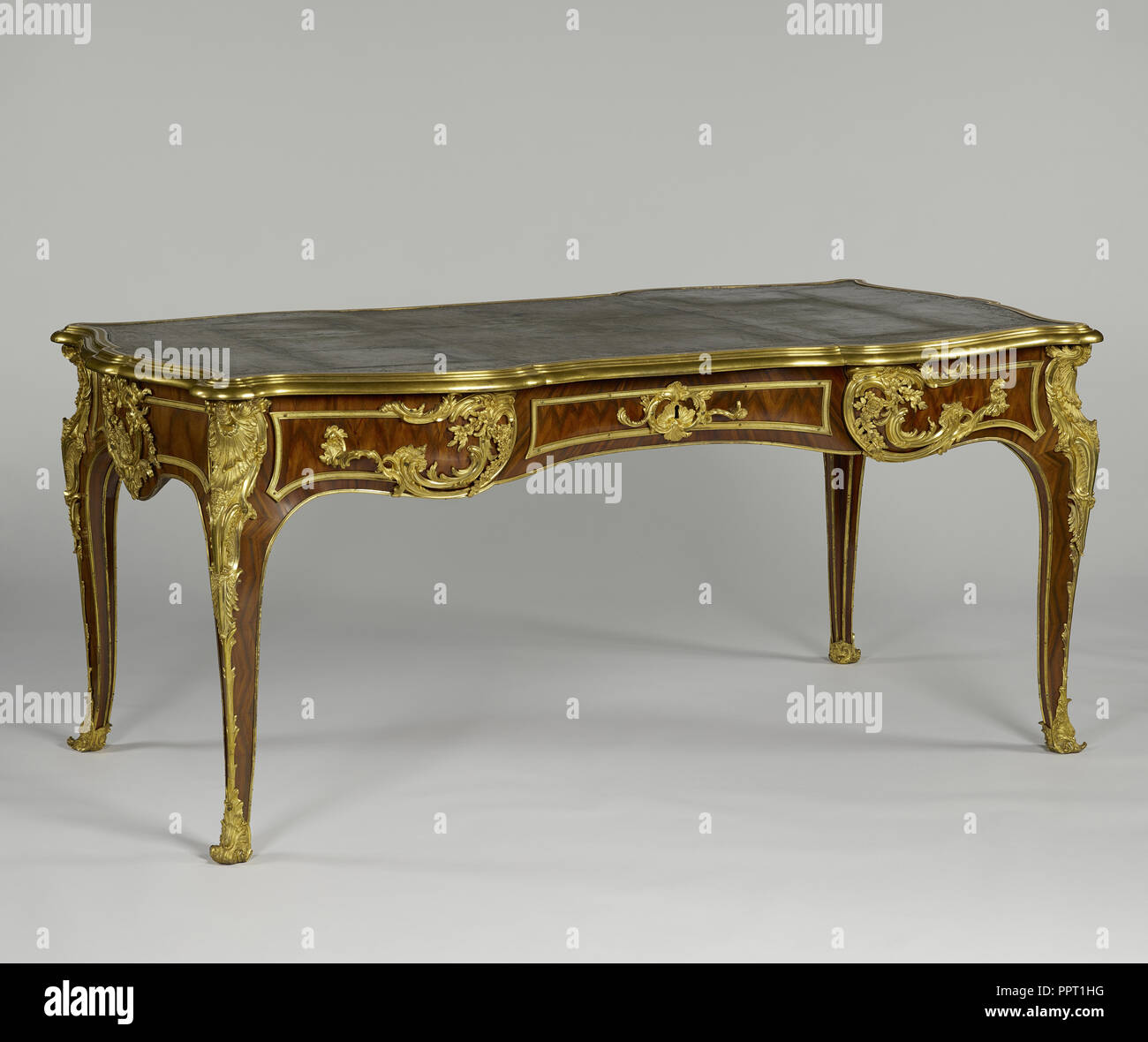 Table, bureau plat, attribuée à Joseph Baumhauer, français, est mort 1772, Paris, France, Europe ; environ 1745 - 1749 ; Oak Banque D'Images