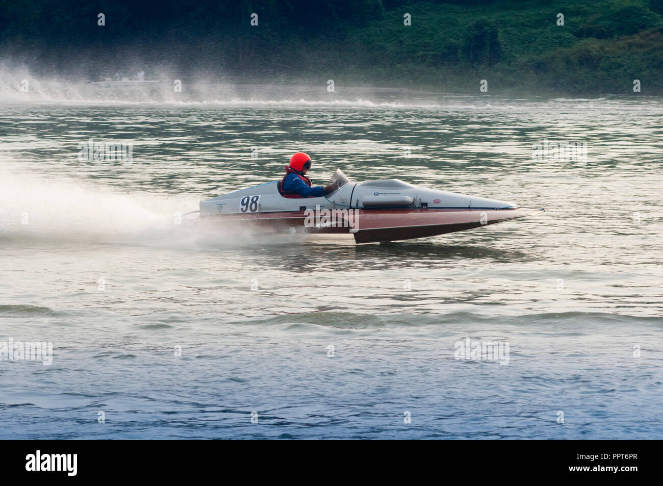 22 septembre 2018 - Italie, Lombardie, Cremona, Pô, vieux bateaux Exposition Point trois hydroglisseurs vers l'intérieur Italien de course Racer Banque D'Images