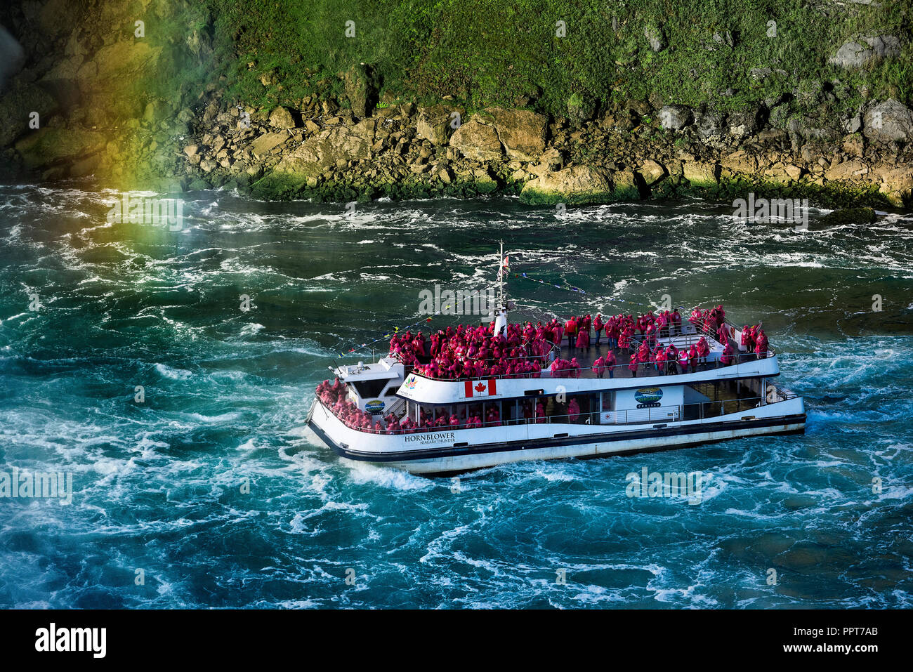 Approches bateau Horseshoe Falls, Niagara Falls, Ontario, Canada. Banque D'Images