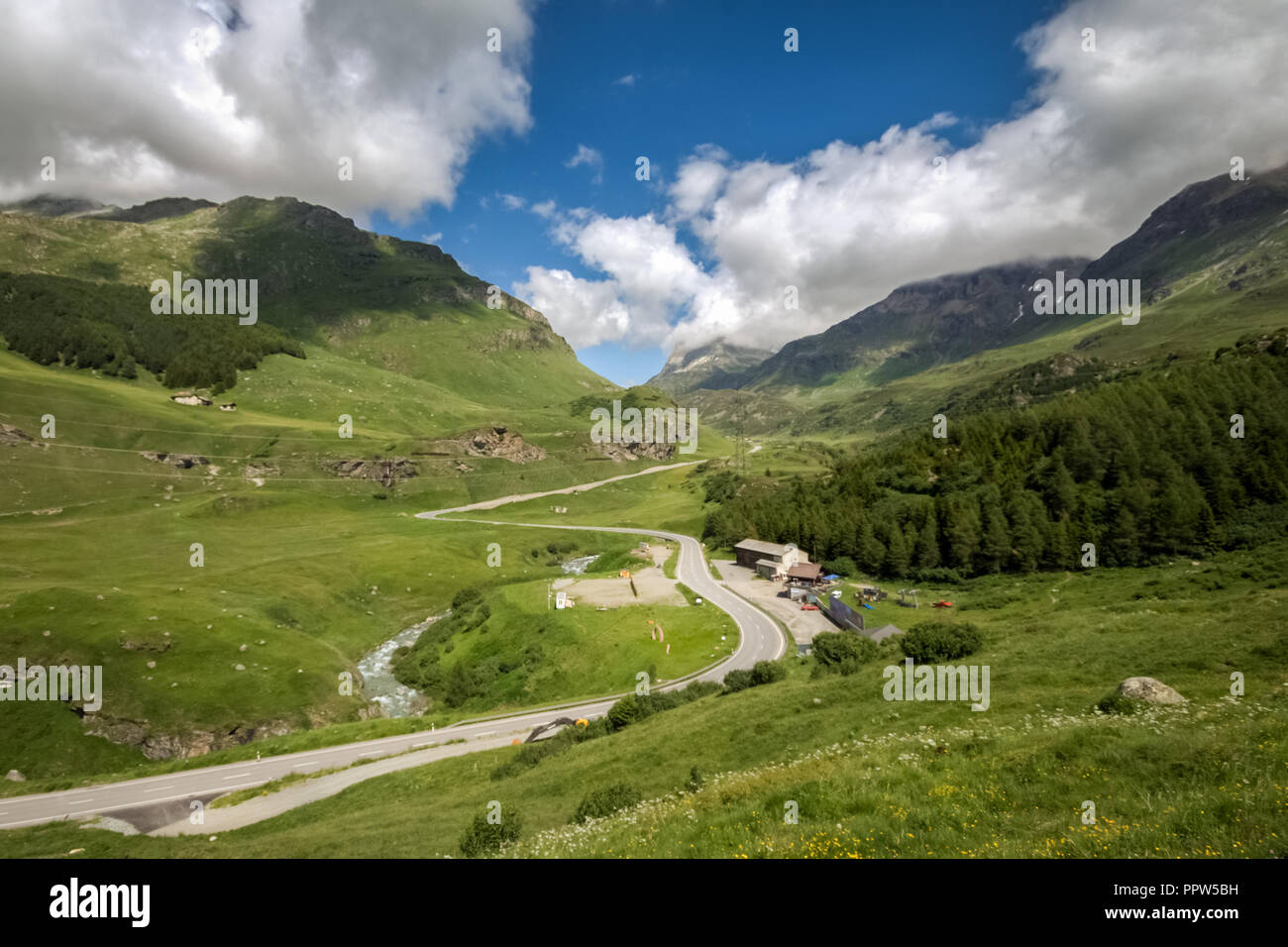 pres-du-col-de-julier-banque-de-photographies-et-d-images-haute