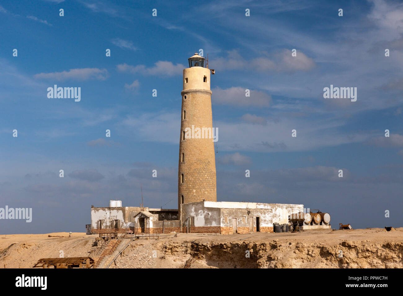 Le phare sur l'île de Big Brother, Brother Islands, Red Sea, Egypt Banque D'Images