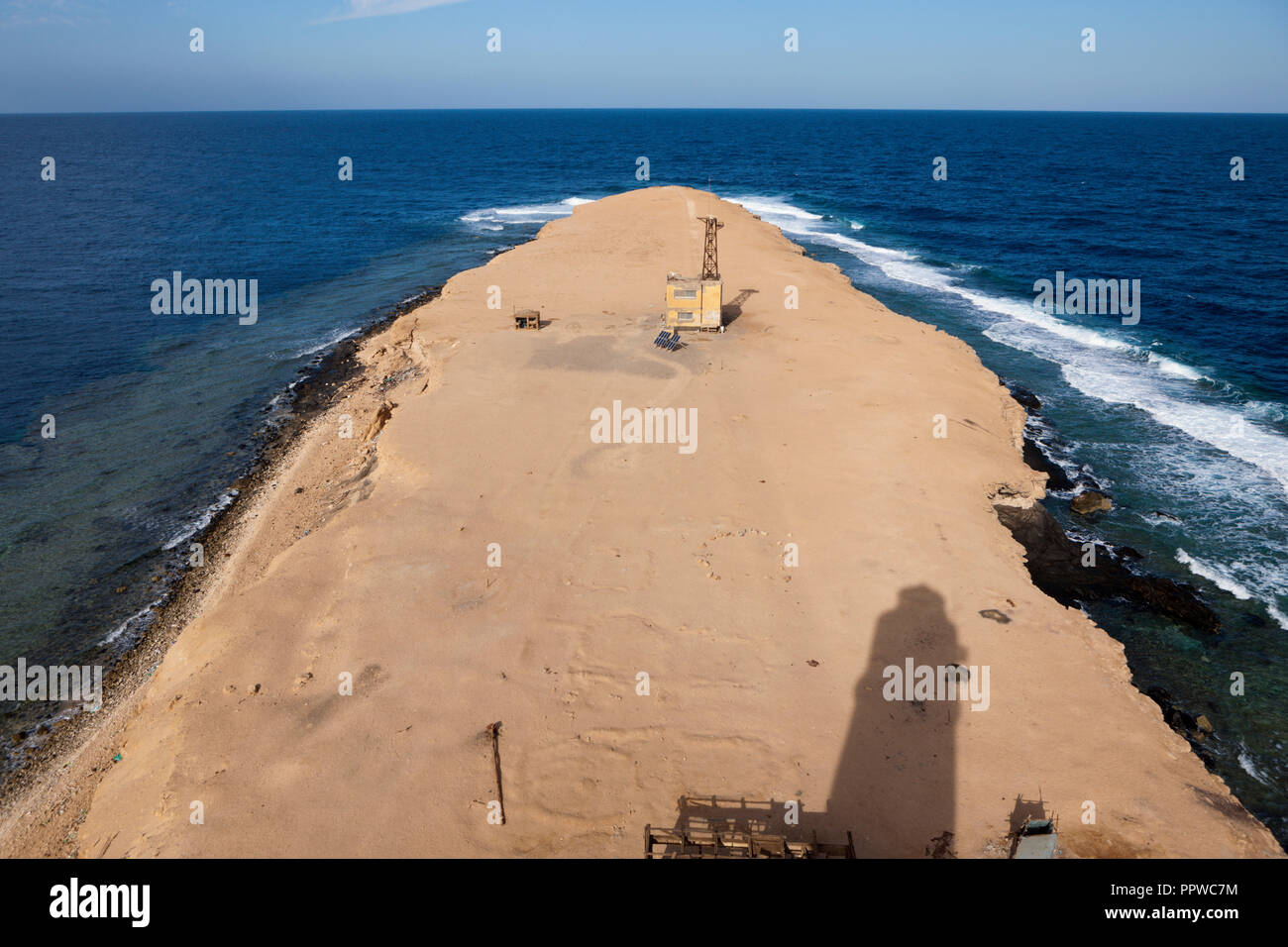 Vue du phare de l'île, Grand frère, Red Sea, Egypt Banque D'Images