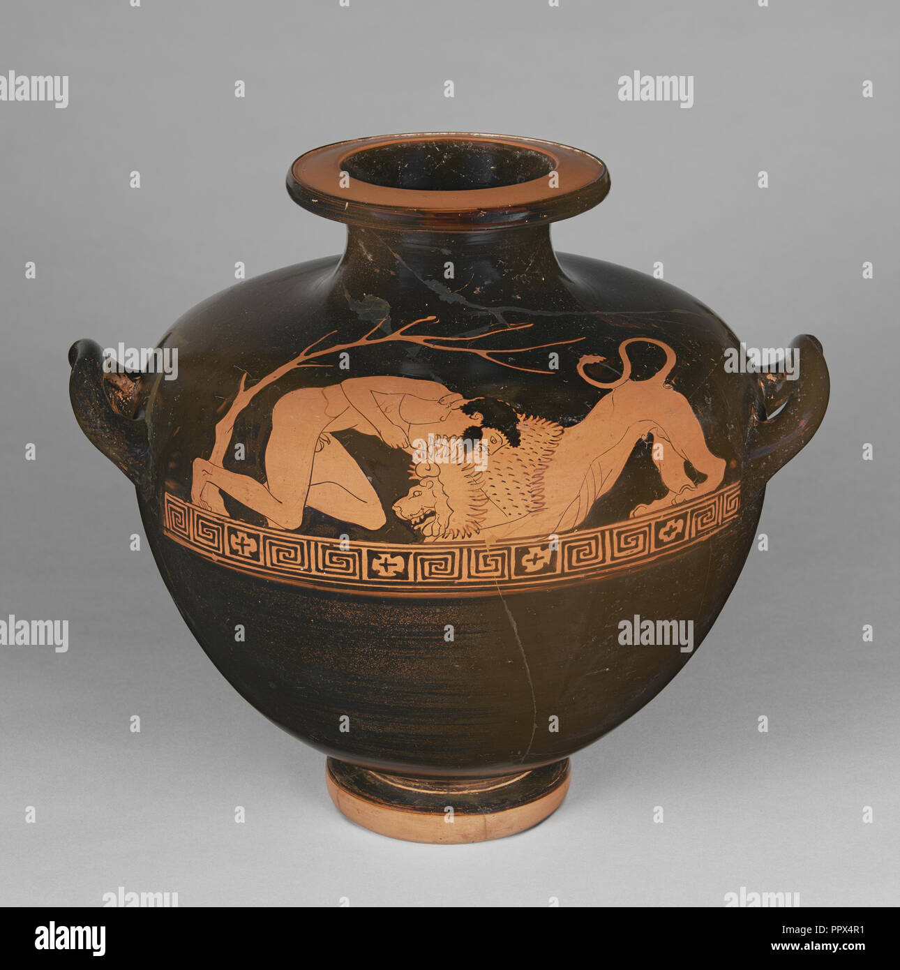 Pot d'eau avec Héraclès Wrestling le lion de Némée ; attribué à Égisthe, peintre grec, Grenier, active environ 480 - environ 460 Banque D'Images