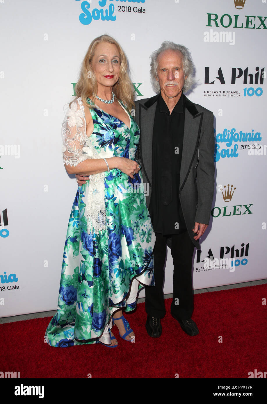 Los Angeles, CA, USA. 27 Sep, 2018. John Densmore, Leslie Neale, au Los Angeles Philharmonic Opening Night au Walt Disney Concert Hall à Los Angeles en Californie le 27 septembre 2018. Credit : Faye Sadou/media/Alamy Punch Live News Banque D'Images