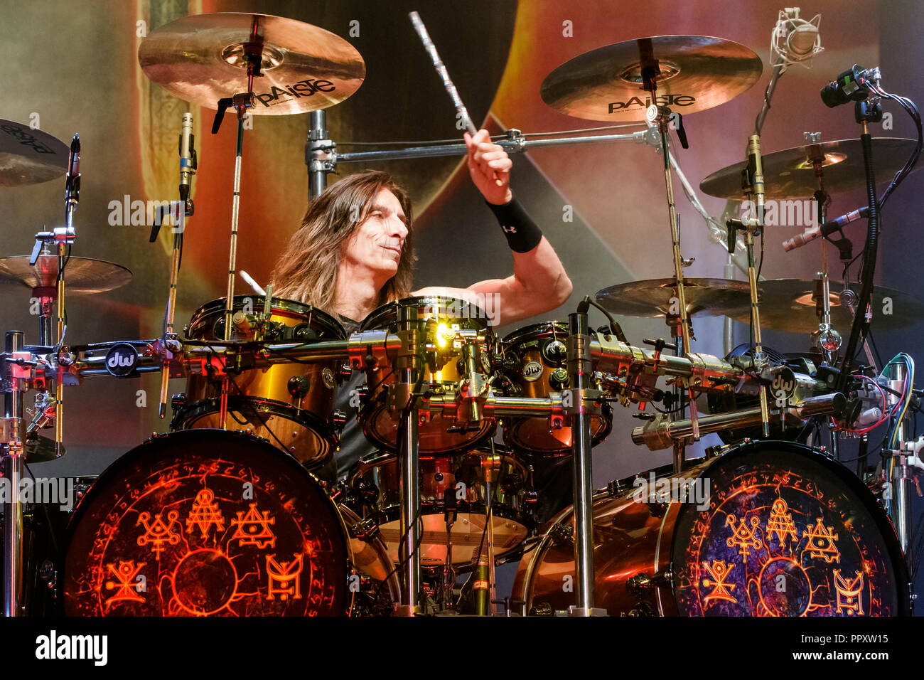 26 septembre 2018 - San Diego, Californie, États-Unis - SCOTT TRAVIS joue avec Judas Priest à l'Amphithéâtre de l'entreprise de matelas, à Chula Vista, Californie le 26 septembre, 2018 (Crédit Image : © Marissa Carter/Zuma sur le fil) Banque D'Images