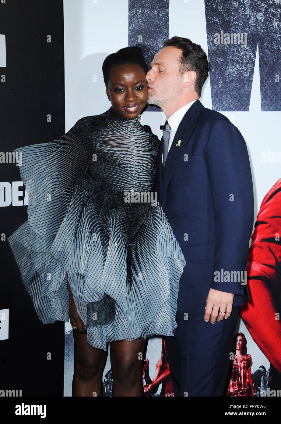 Danai Gurira Et Son Mari Andrew lincoln with danai gurira Banque de photographies et d'images à  haute résolution - Alamy