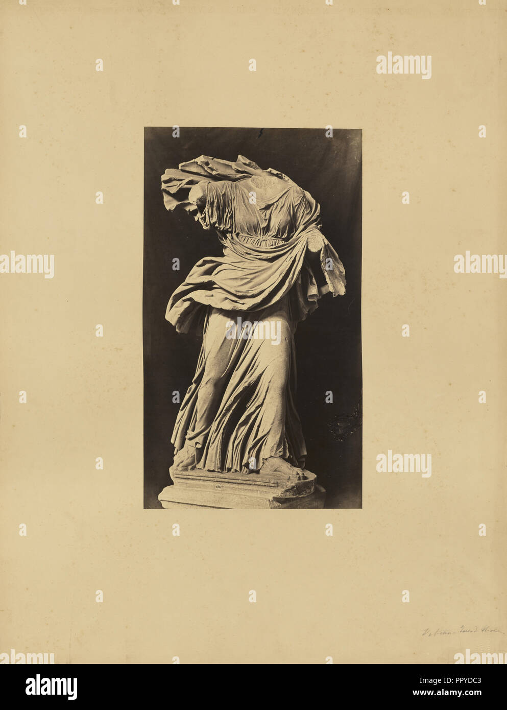 La sculpture classique d'une femme sans tête ; James Anderson, britannique, 1813 - 1877, Rome, Italie ; environ 1845 - 1855 ; Albumen silver Banque D'Images