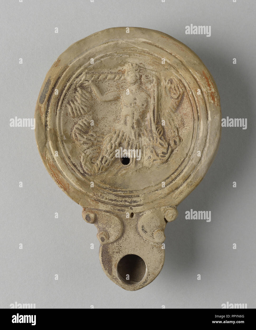 Lampe, l'Afrique du Nord ; 1er - 4e siècle ; terre cuite ; 2,7 x 9 x 12,5 cm, 1 x 3 x 9,16 1,16 15,16 4 en Banque D'Images