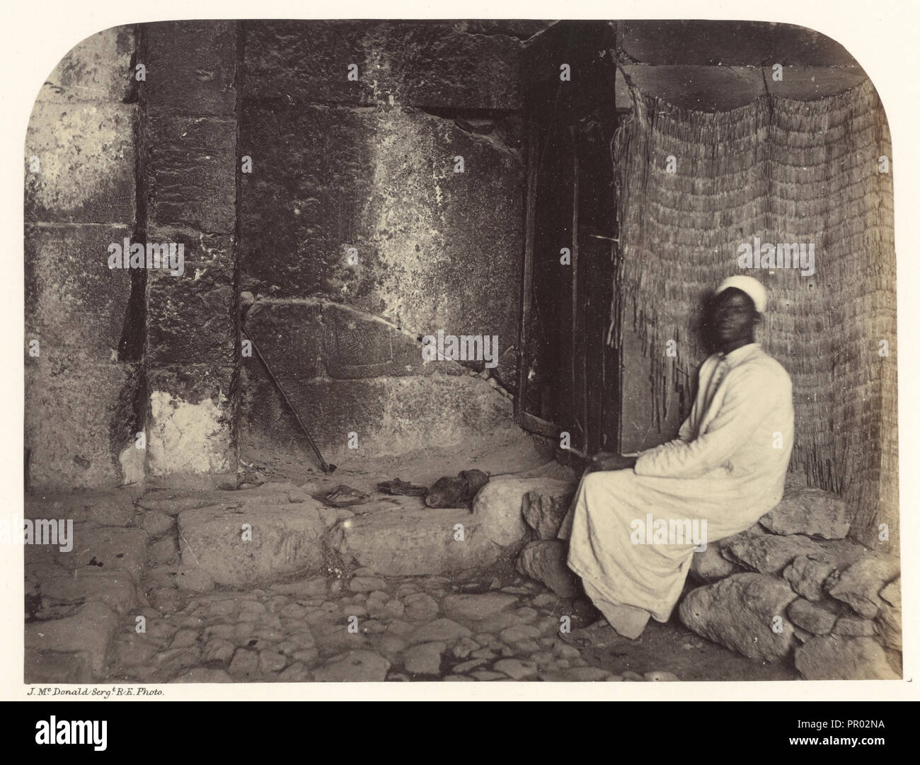 L'ancienne passerelle sur la porte de Damas ; Sgt. James M. McDonald, anglais, 1822 - 1885, Israël, 1865 ; à l'albumine argentique Banque D'Images