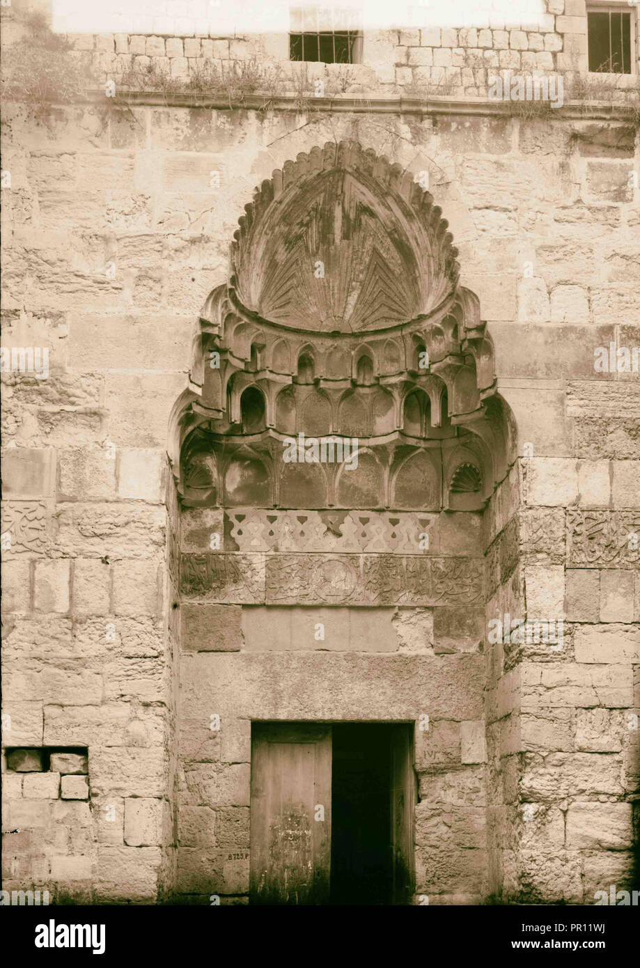 Différentes vues à l'intérieur de la ville de passage à Bab Es-Silseleh mauresques. 1900, Jérusalem, Israël Banque D'Images