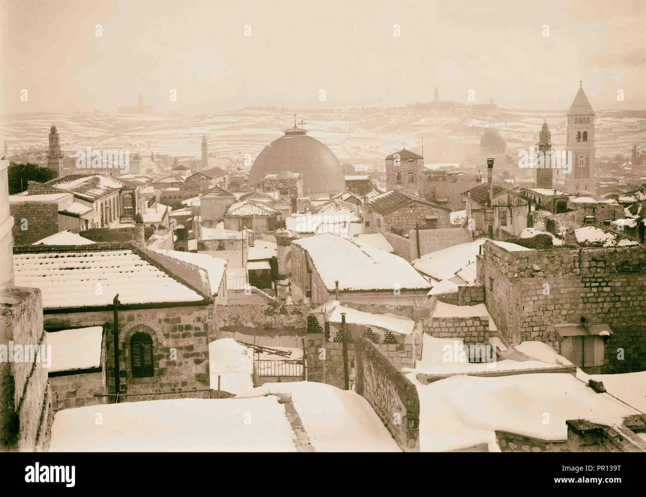Jérusalem au cours d'un hiver enneigé et Jérusalem Olivet dans la neige. 1900, Israël Banque D'Images