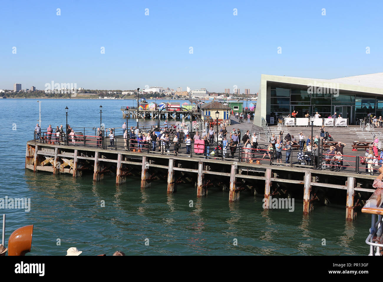 Jetée de Southend, à bord du bateau à aubes Waverley, Tamise, Londres, Royaume-Uni, 27 septembre 2018, photo de Richard Goldschmidt Banque D'Images Jetée de Southend, à bord du bateau à aubes Waverley, Tamise, Londres, Royaume-Uni, 27 septembre 2018, photo de Richard Goldschmidt Banque D'Images