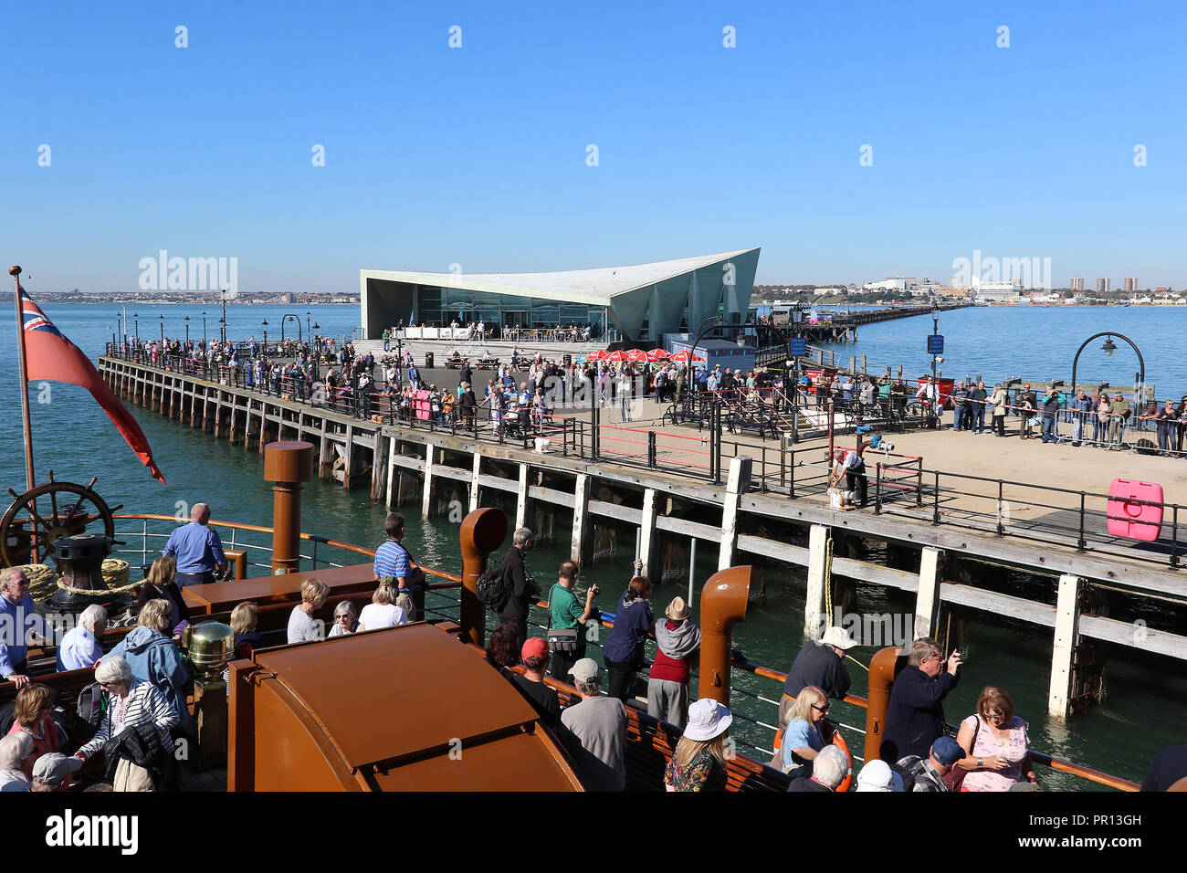 Jetée de Southend, à bord du bateau à aubes Waverley, Tamise, Londres, Royaume-Uni, 27 septembre 2018, photo de Richard Goldschmidt Banque D'Images Jetée de Southend, à bord du bateau à aubes Waverley, Tamise, Londres, Royaume-Uni, 27 septembre 2018, photo de Richard Goldschmidt Banque D'Images