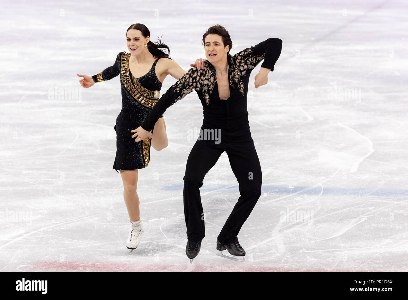 Tessa Virtue et Scott Moir (CAN) au cours de la compétition de danse de l'équipe de patinage artistique aux Jeux Olympiques d'hiver de PyeongChang 2018 Banque D'Images