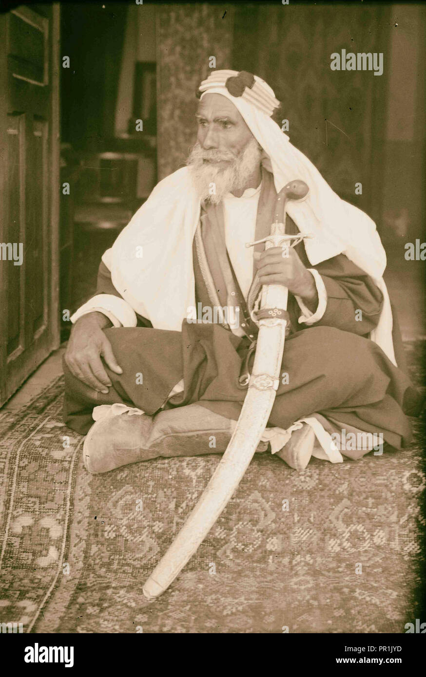 Bersabée et environs. La Bière (Saba). Beer Schéba. Frey Abu médiane. Le Hanagreh Paramount sheik de tribu. 1920, Bédouins Banque D'Images