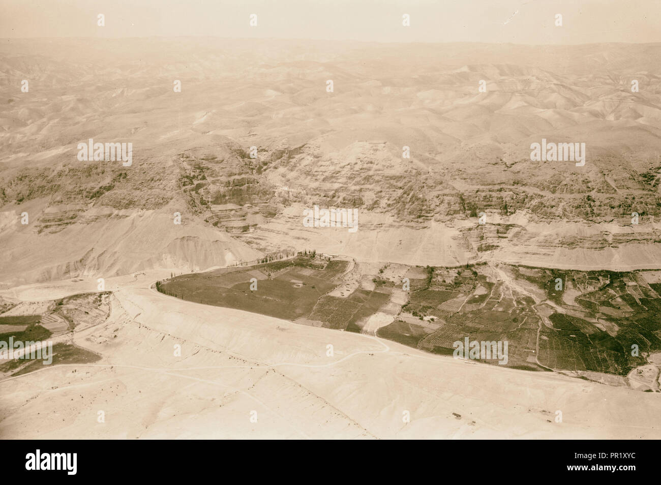 Le désert de Judée et Mt. de la Tentation. 1934, en Cisjordanie Banque D'Images