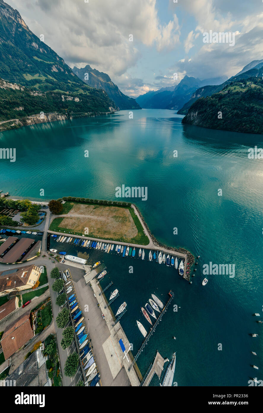 Swiss Mountain Lake nature Air drone Drone 360 Réalité virtuelle vr panorama drone Banque D'Images