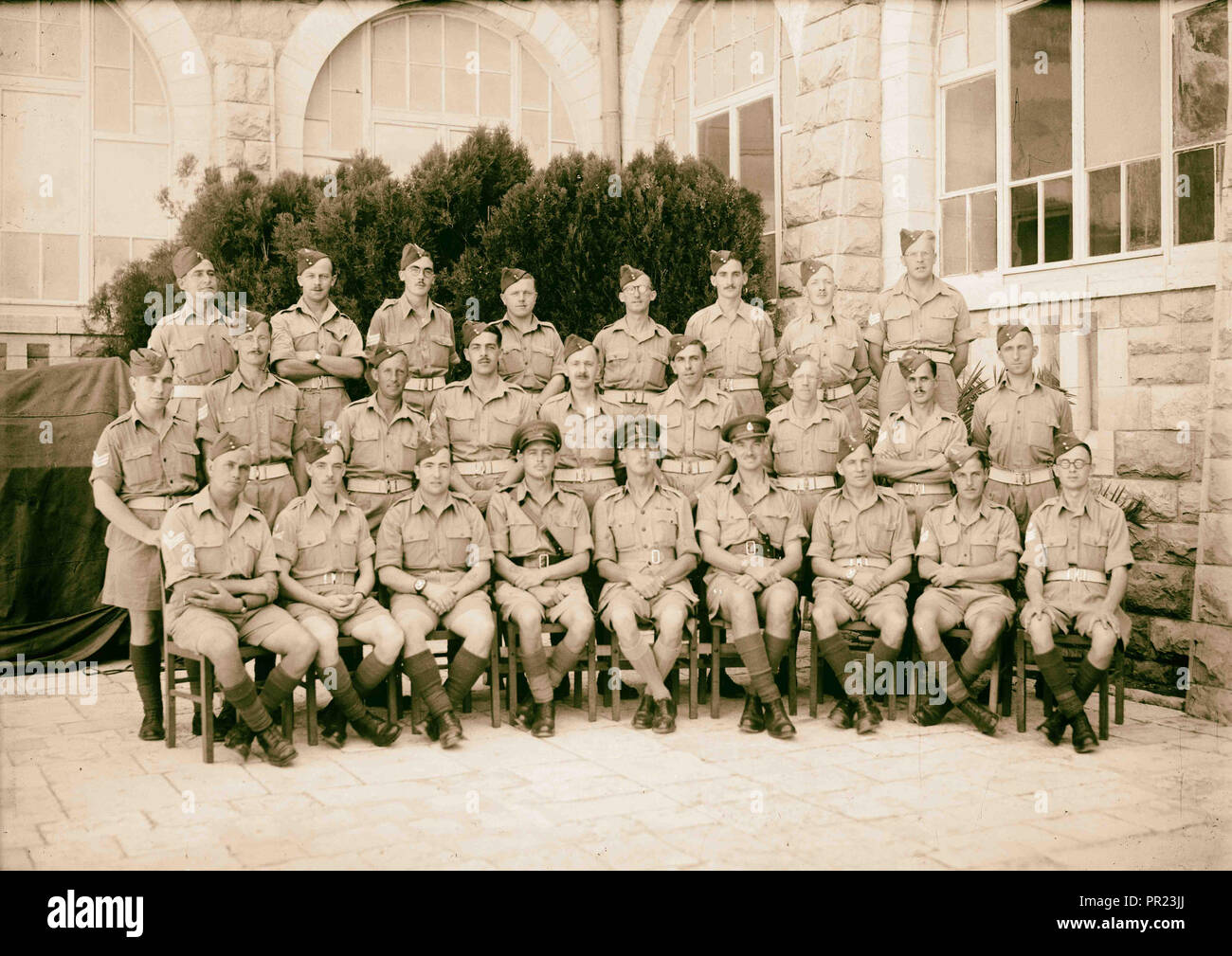 Mess des sergents. groupe au 16e Hôpital général. Prises le 1er juillet 1944, au Moyen-Orient, Israël Banque D'Images