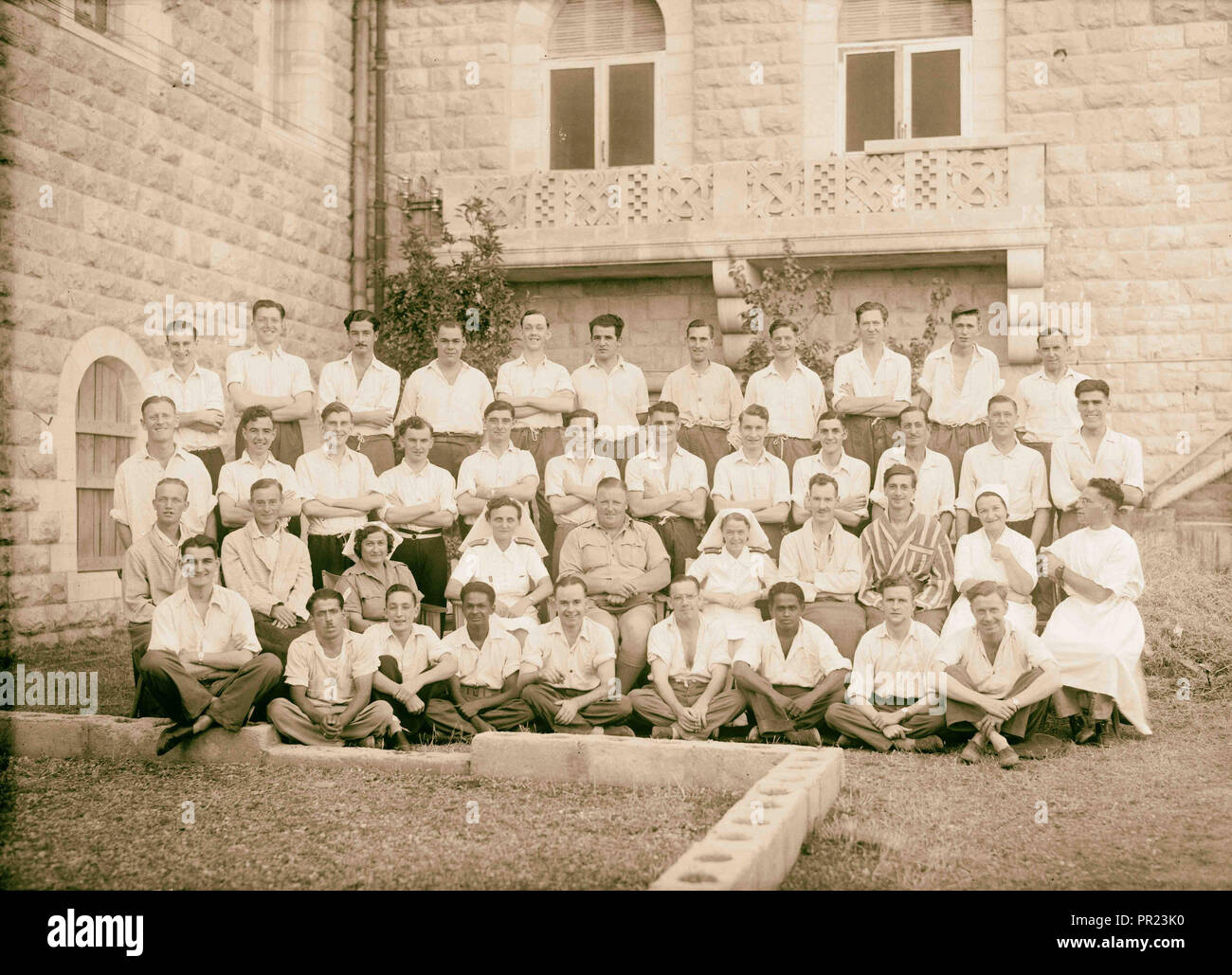 Le groupe de Leigh Ward à la 16e de l'hôpital général. Juillet 1944, au Moyen-Orient, Israël Banque D'Images