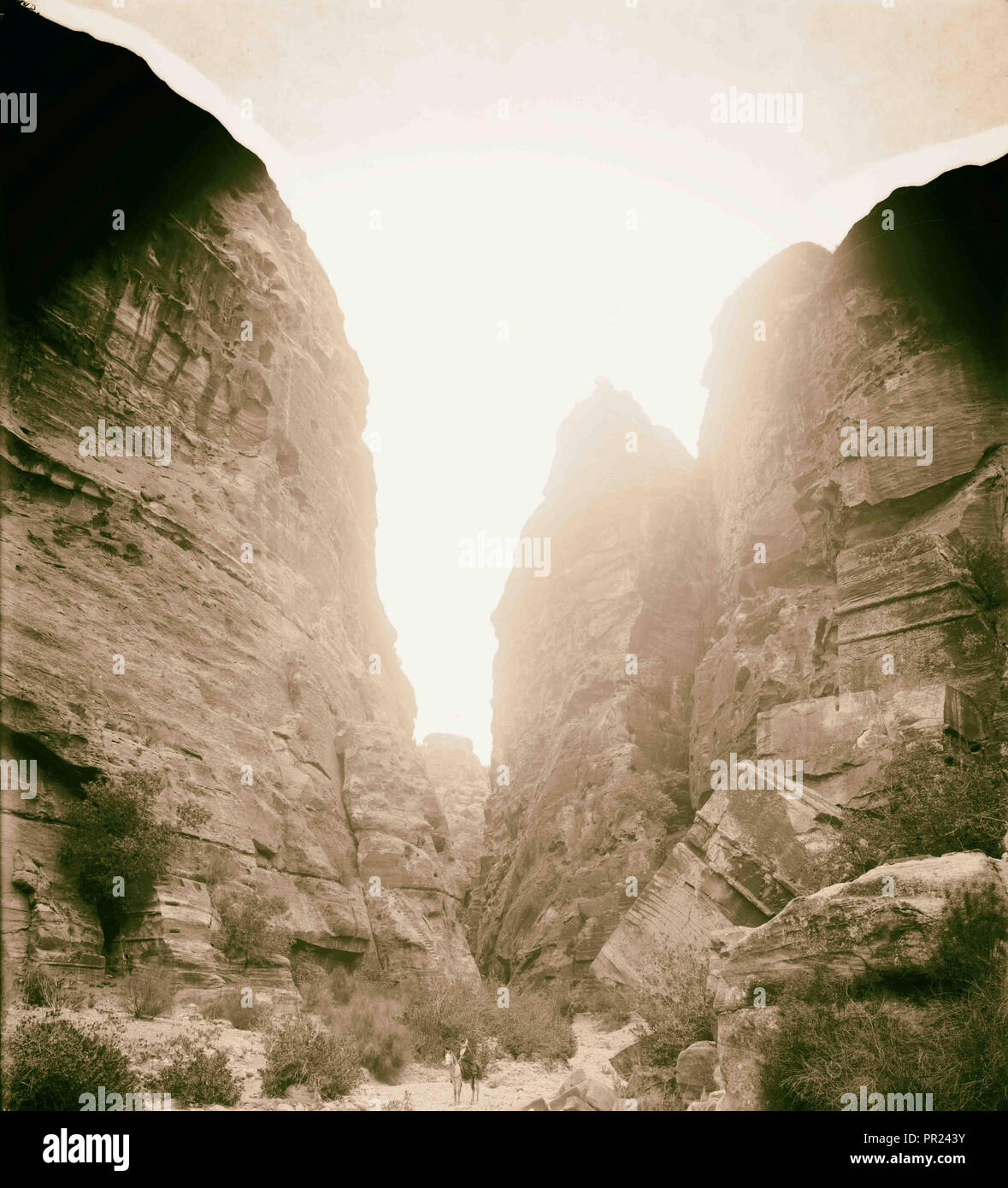 Petra. Entrée Ouest de Es-Sik. 1898, Jordanie, Petra, la ville disparue Banque D'Images
