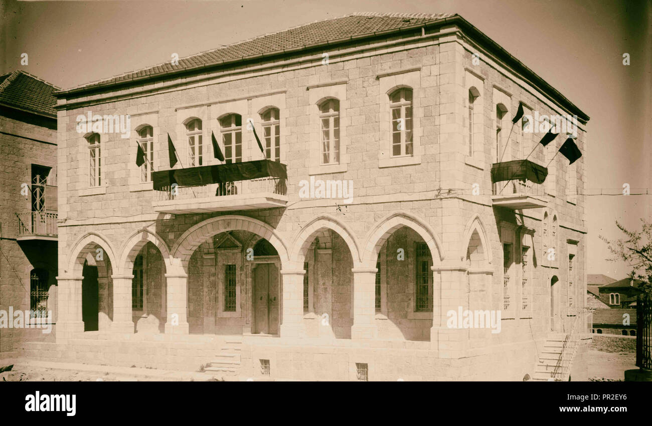 L'Université hébraïque et la visite de Lord Balfour protestation arabe ; des drapeaux noirs affichés. En 1925, Jérusalem, Israël Banque D'Images