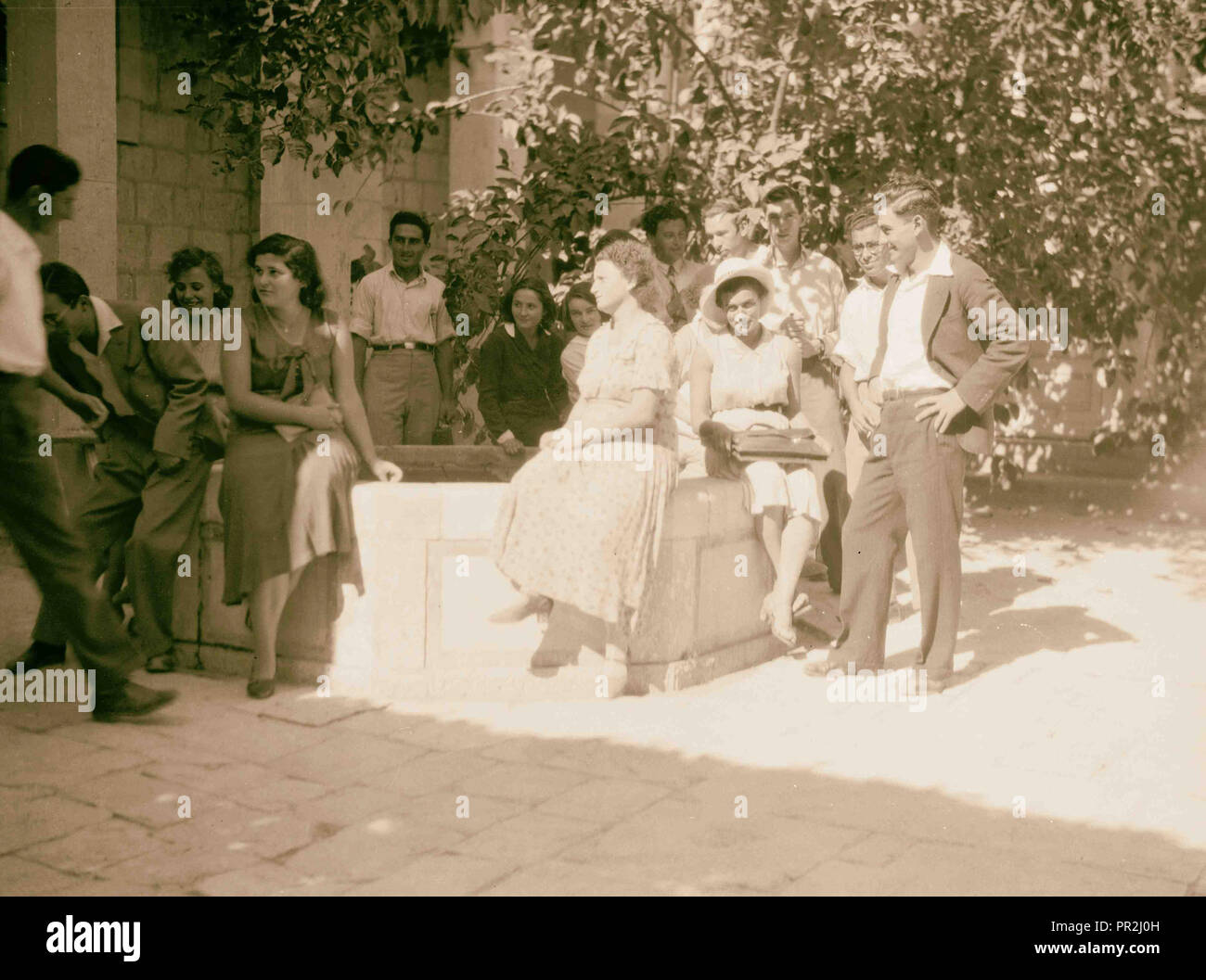 Activités sionistes en Palestine. L'Université hébraïque évidement sur le campus. Groupe de co-éducation. En 1925, Jérusalem Banque D'Images