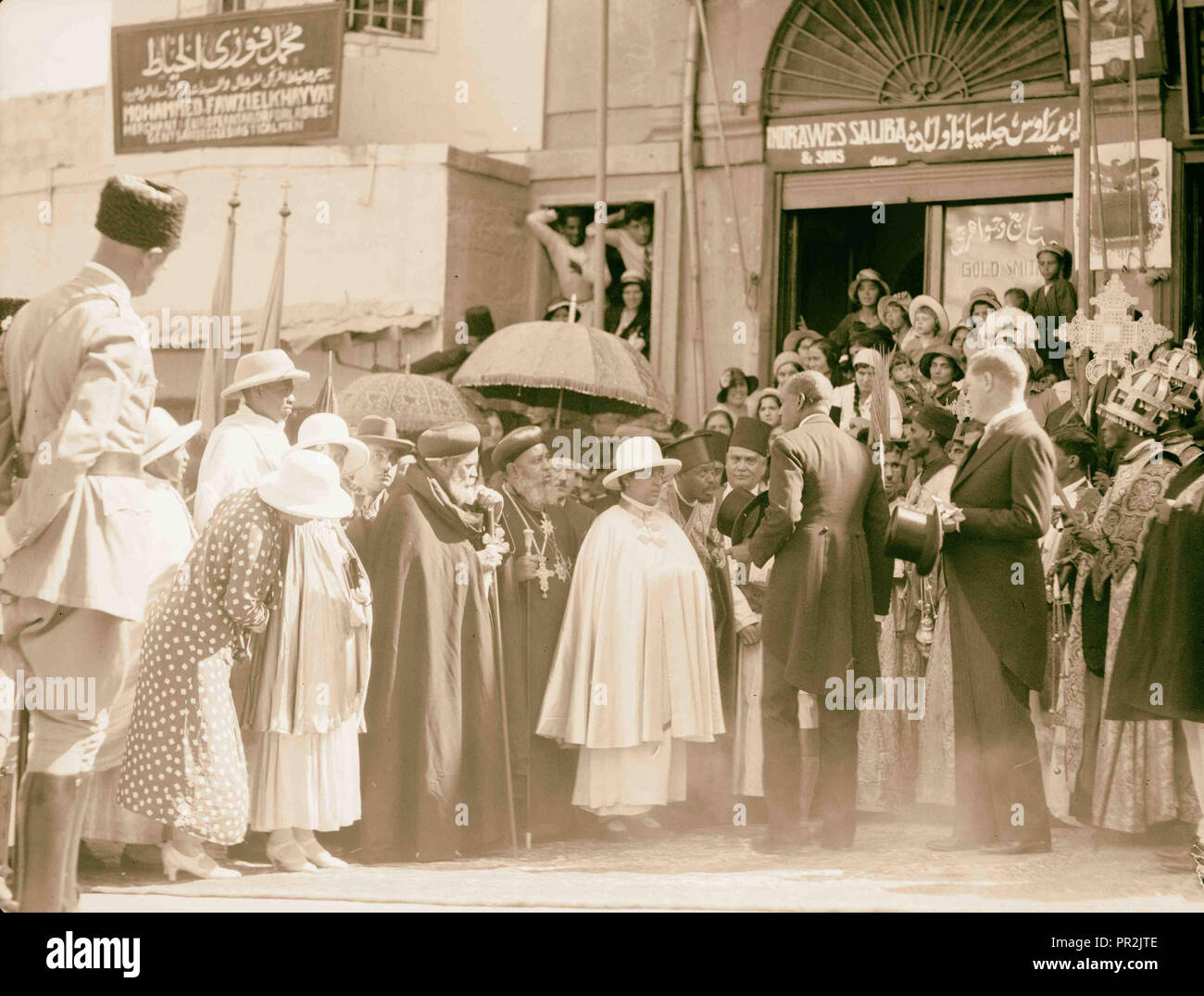 Reine Mannen de l'Éthiopie visite Jérusalem. Le 6 septembre 1933. S.m. La Reine Mannen avec les membres de l'Abyssin clergé Banque D'Images