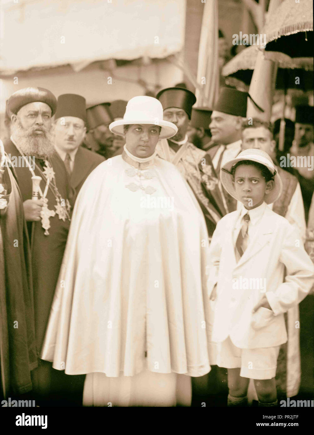 Reine Mannen de l'Éthiopie visite Jérusalem. Le 6 septembre 1933. Sa Majesté la Reine d'Ethiopie avec son fils. 1933, Jérusalem, Israël Banque D'Images